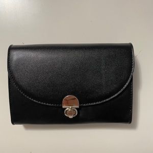 BRAND NEW BLACK CLUTCH